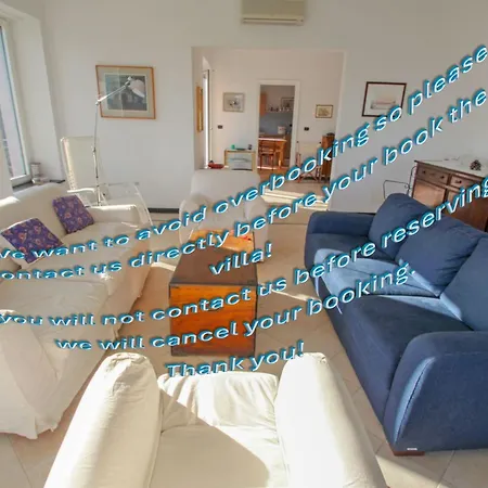 Διαμέρισμα Casa De 4 Quartos Com Piscina A 10 Minutos Da *