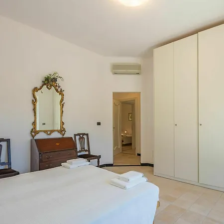 Casa De 4 Quartos Com Piscina A 10 Minutos Da
