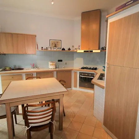Διαμέρισμα Casa De 4 Quartos Com Piscina A 10 Minutos Da
