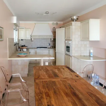 Διαμέρισμα Casa De 4 Quartos Com Piscina A 10 Minutos Da Lisboa