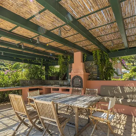 Casa De 4 Quartos Com Piscina A 10 Minutos Da *